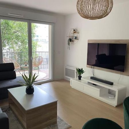 Superbe Appartement En Residence Avec Parking Le Mans Exterior photo
